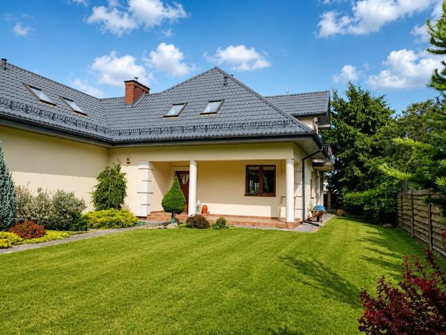 Dom na sprzedaż w Łazy, Mazowieckie