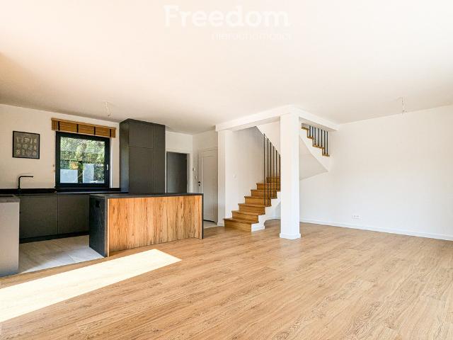 Dom na sprzedaż w Janki, Mazowieckie