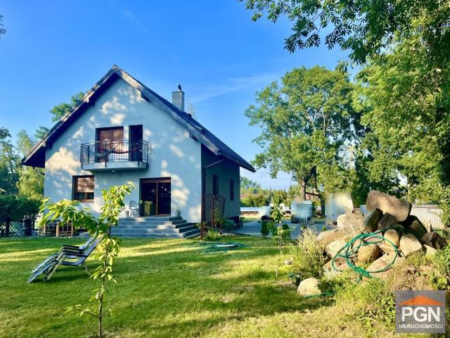Dom na sprzedaż w Trzebiatów, Zachodniopomorskie