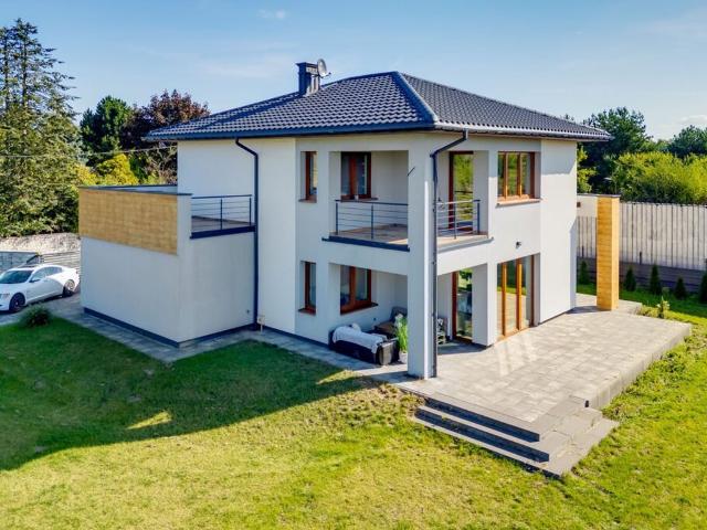 Dom na sprzedaż w Stare Babice, Mazowieckie