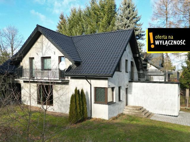 Dom na sprzedaż w Suchedniów, Świętokrzyskie