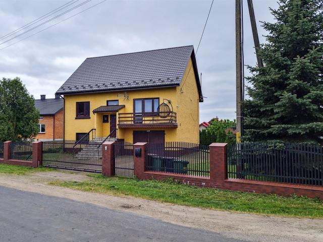 Dom na sprzedaż w Warta