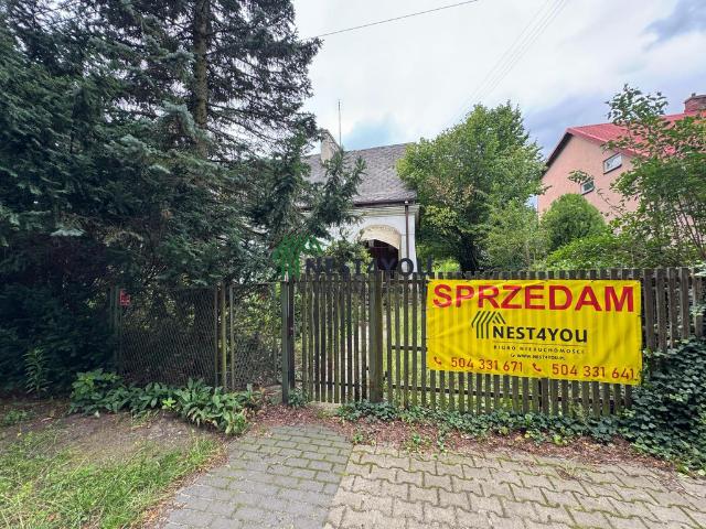 Dom na sprzedaż w Milanówek, Mazowieckie