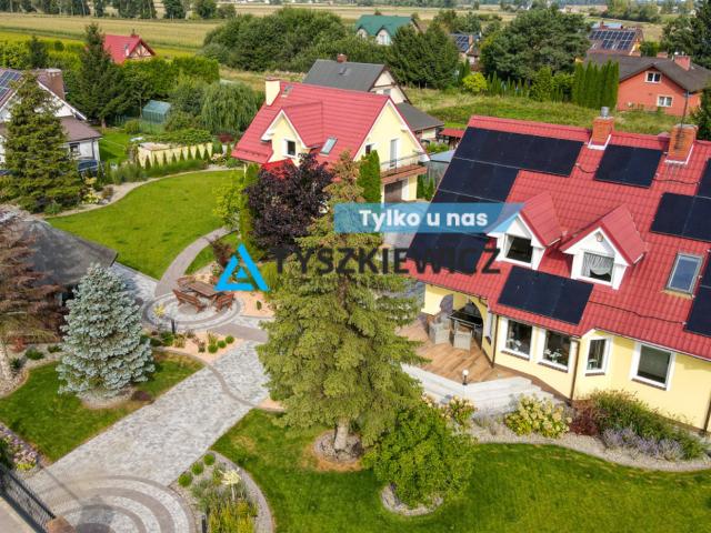 Dom na sprzedaż w Cedry Wielkie, Pomorskie