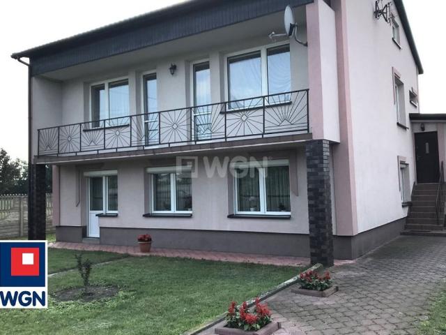 Dom na sprzedaż w Secemin, Świętokrzyskie