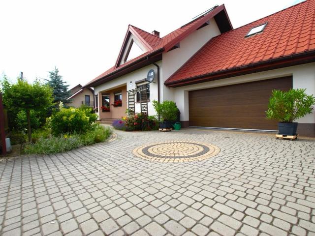 Dom na sprzedaż w Brynica, Świętokrzyskie