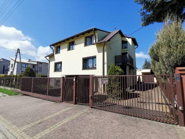 Dom na sprzedaż w Łódź, Łódzkie