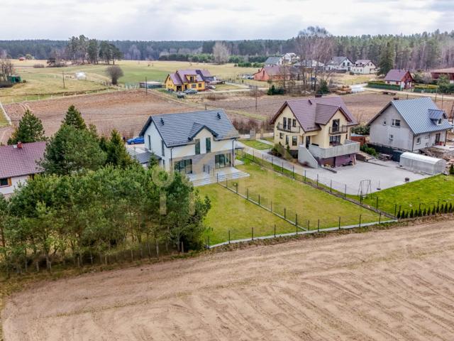 Dom na sprzedaż w Leśniewo, Pomorskie
