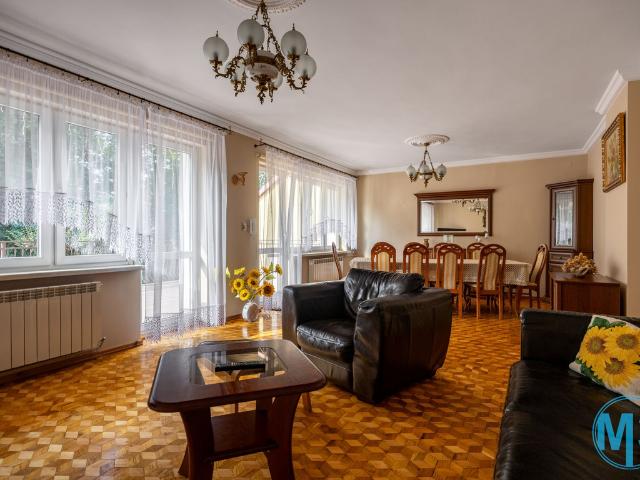 Dom na sprzedaż w Stare Miasto, Ulanów
