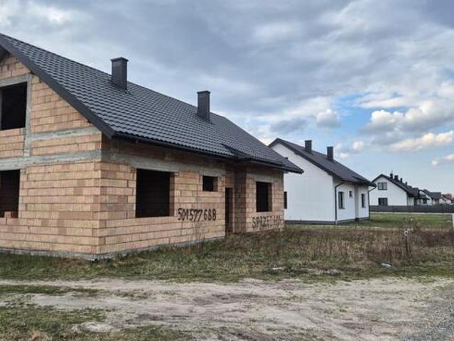 Dom na sprzedaż w Staszów, Świętokrzyskie