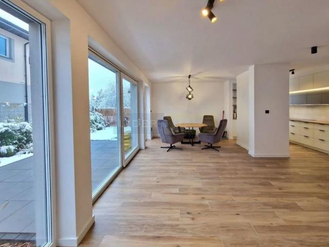 Dom do wynajęcia w Łomianki, Mazowieckie