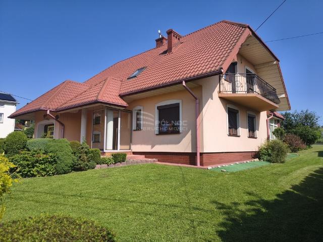 Dom na sprzedaż w Krosno, Podkarpackie