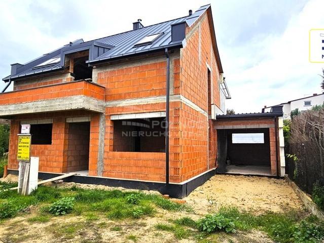 Dom na sprzedaż w Radomsko, Łódzkie