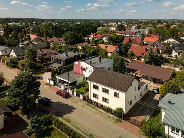 Dom na sprzedaż w Łomianki, Mazowieckie