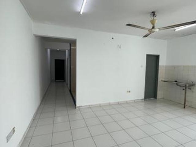 Serviced Residence for sale in Tanjong Sepat, Selangor