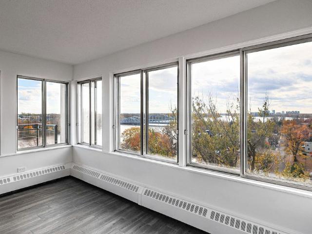 Apartment for rent in Chomedey, Quebec