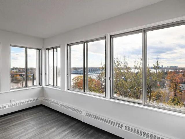 Apartment for rent in Chomedey, Quebec
