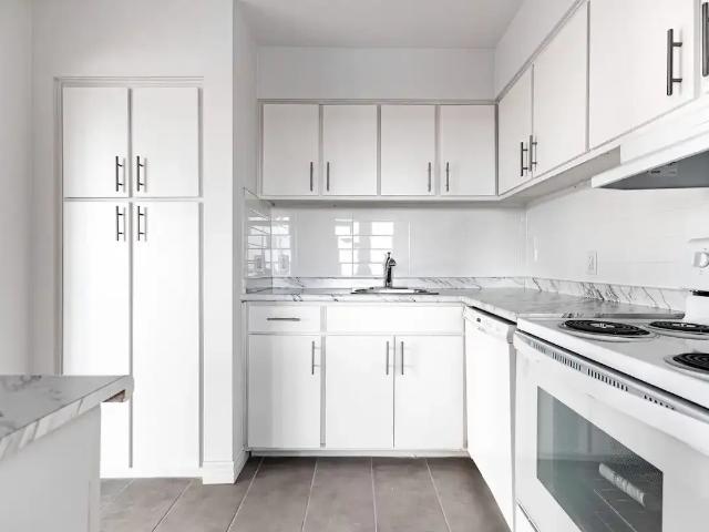Apartment for rent in Chomedey, Laval (région administrative)