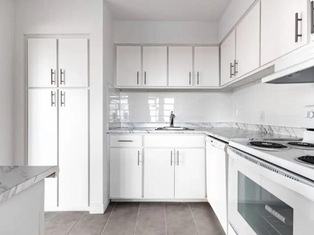 Apartment for rent in Chomedey, Quebec