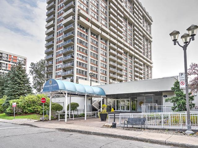 Apartment for rent in Chomedey, Quebec