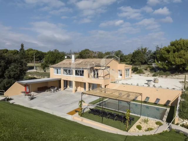 Maison vente à Nyons, Tulette