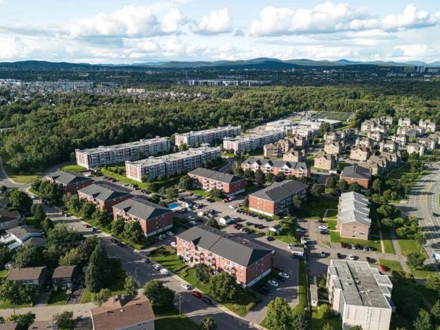 Apartment for rent in Les Méandres, Québec