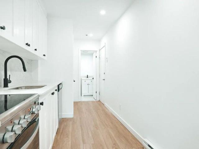 Apartment for rent in St. Leonard's, Quebec