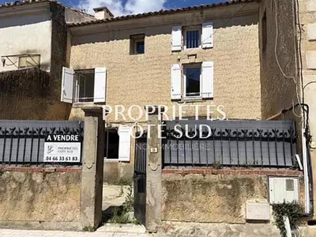 Maison vente à Nîmes, Domazan