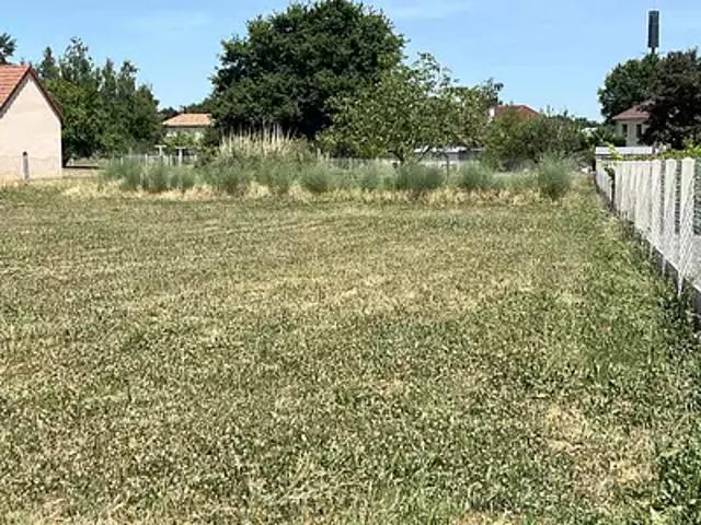 Terrain vente à Montluçon, Domérat