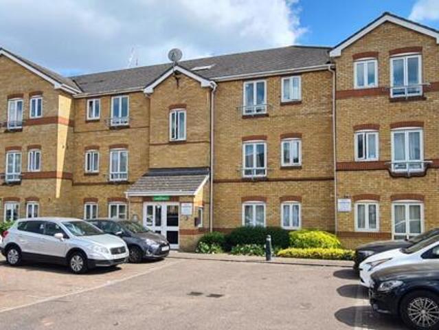 House for sale in Greater London