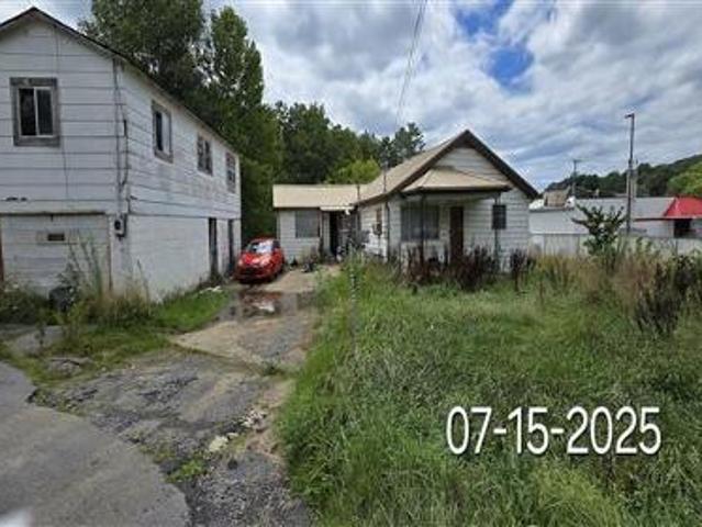 House for sale in Midway, West Virginia