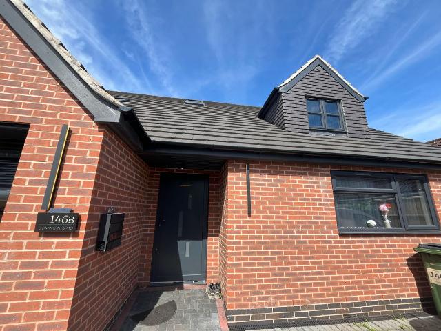 Room for rent in New Parks, Old Wharf