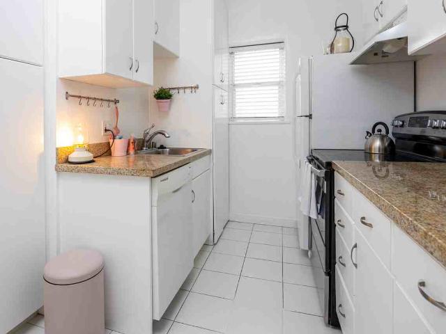 Apartment for rent in Beverly Hills, California