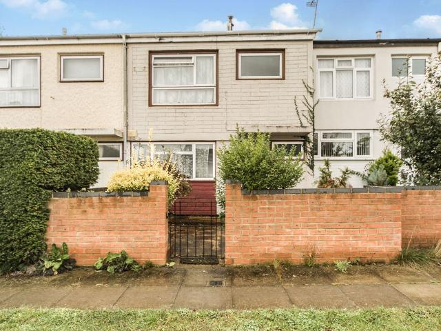 House for rent in Dee Park, Reading