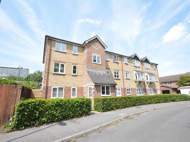 Apartment for rent in Royal Borough of Kingston upon Thames, Greater London