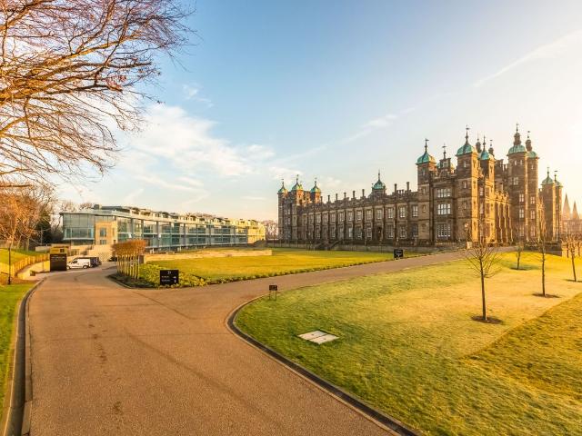 Apartment for rent in Murrayfield, Scotland