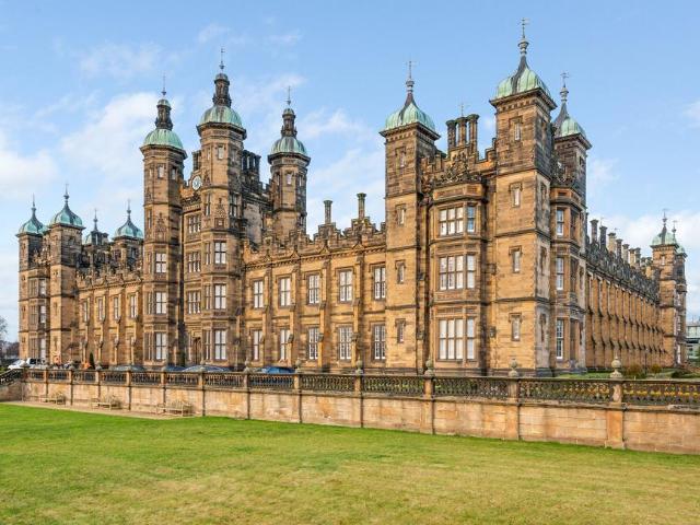 Apartment for rent in Murrayfield, Scotland