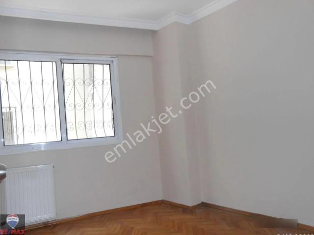 Karşiyaka, İzmir içerisinde kiralık mülk