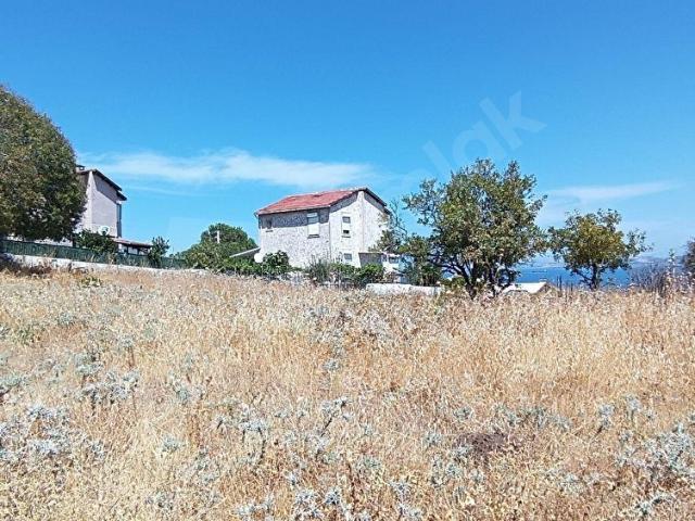Foça, İzmir içerisinde satılık Arsa