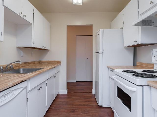 Apartment for rent in Surrey, British Columbia