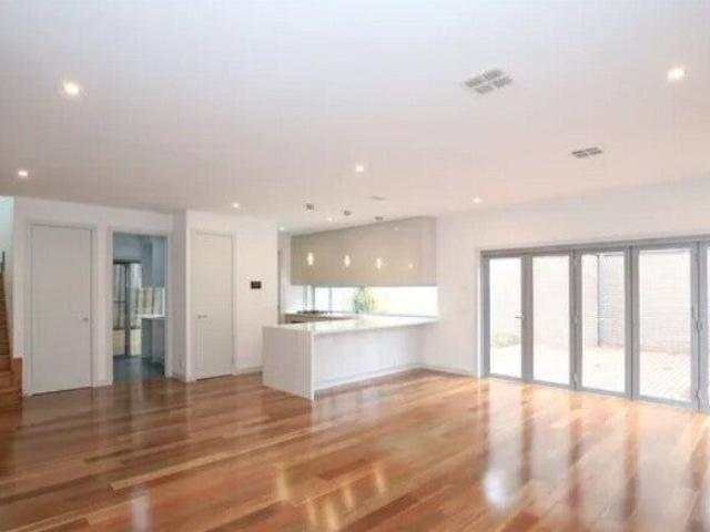 Room for rent in Camerons Creek, Victoria
