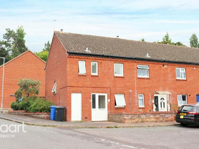 House for rent in Clover Hill, East Bank