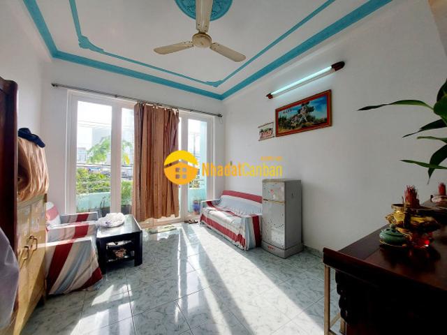 Nhà mặt phố bán