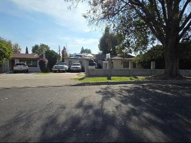 House for sale in Canoga Park, California