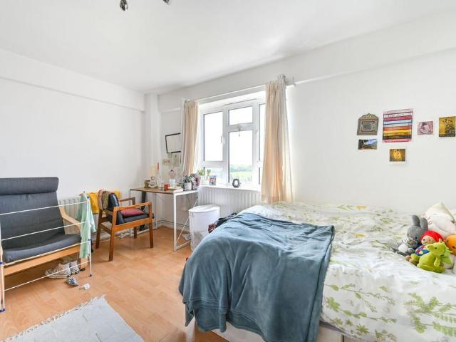 House for rent in Harlesden, Greater London