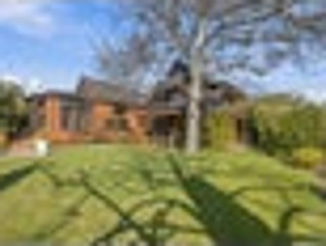 House for sale in Chaslands, Canterbury