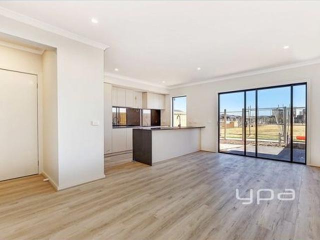 Townhouse for rent in Camerons Creek, Victoria