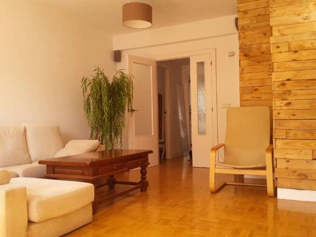 Apartamento en alquiler en Mendebaldea, Donostia-san Sebastián