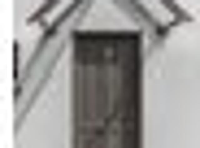 Townhouse for sale in Chaslands, Canterbury