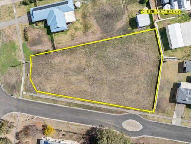 Land for sale in Kingsthorpe, Queensland